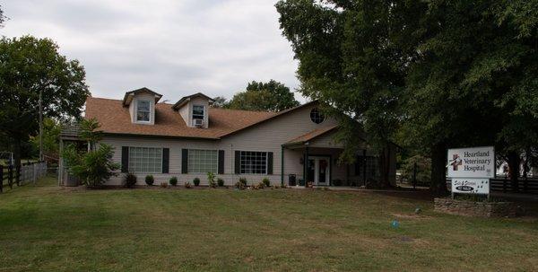 Heartland Veterinary Hospital