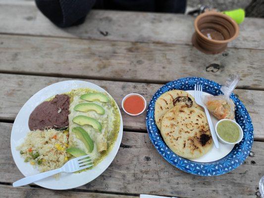 Enchiladas and pupusas mixtas.