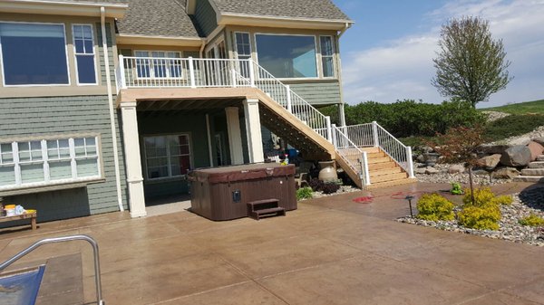 Stillwater Cedar Deck with an impressive White Aluminum Handrail using 4" posting.  This included customer wraps of the support posts.