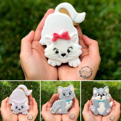 Palm pets cat or kitten decorated cookies