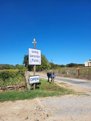 Entrance sign