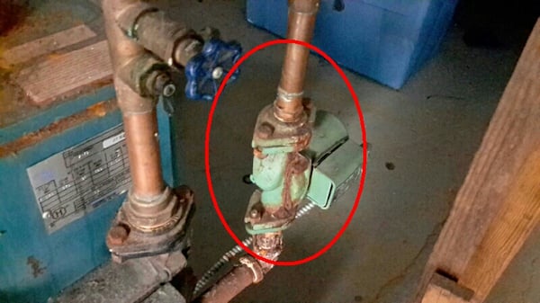 Leaking/corroded pump recommend repair