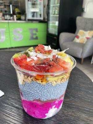 Pitaya punch 24oz bowl