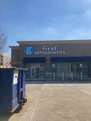 Outside view of Graf Orthodontics newest location in Alexandria, LA