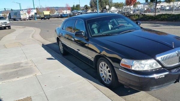 Lincoln Town Car L series