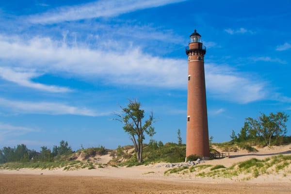 Local Attractions - Lake Michigan, Lighthouses, shopping