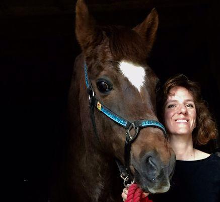 Andrea's life long love of horses and children make her my perfect assistant for Horsefaire!