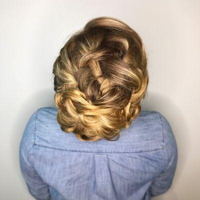 Elegant Twist Undo