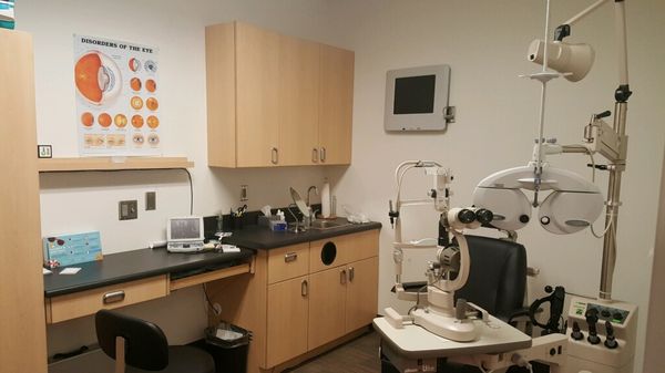 Exam room with state of the art equipment.