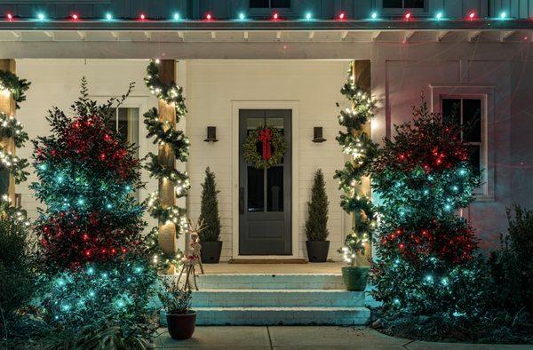 Shine holiday lighting 
 design-install-maintain-remove and storage