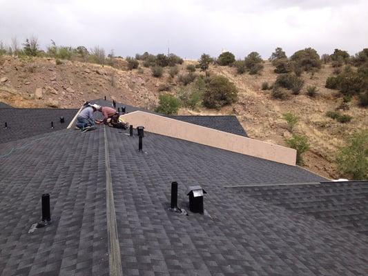 Econolodge Silver City, NM. Singh Contracting was able to help the owner get their roof replaced through their insurance company.