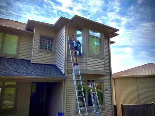 Outside window cleaning