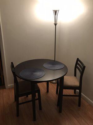 Drop leaf dining set and standing lamp