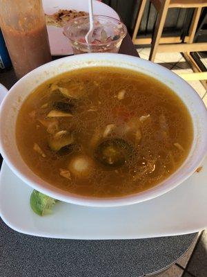 Caldo de gallina