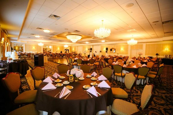 Paris Caterers located in Berlin, NJ, with Uplighting by Dance Party DJ's.