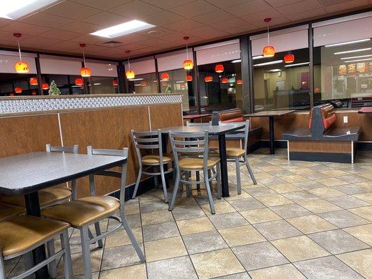 Clean dining room