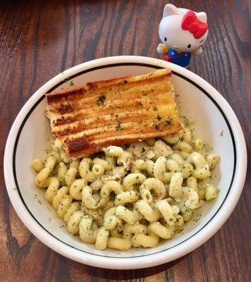 Corner combo sized pesto cavatappi