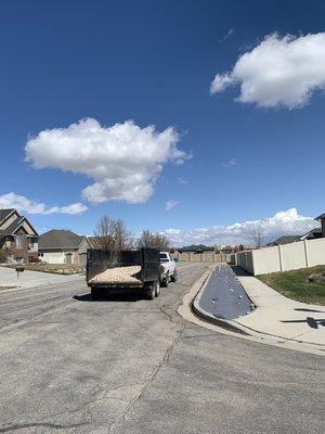 Dump trailer with 4 ton of rocks