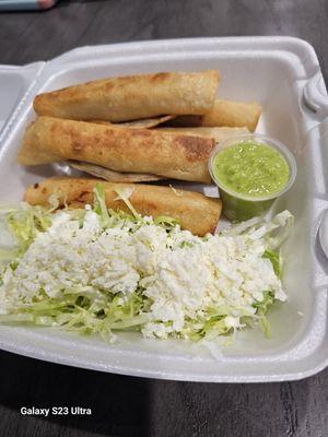 Tacos dorados