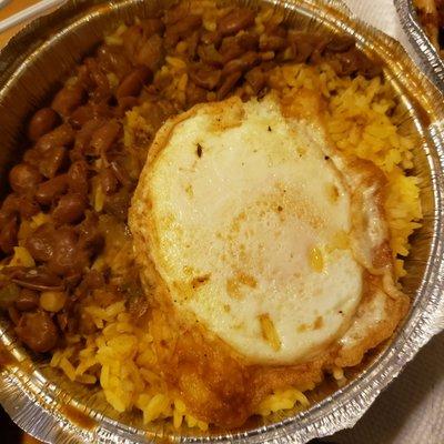 Columbian Platter: Rice, Beans & Huevo