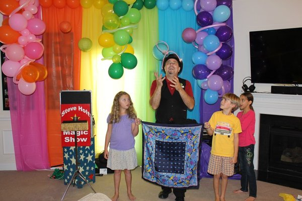 Children's Birthday Parties are shows we do often and parents love it too!