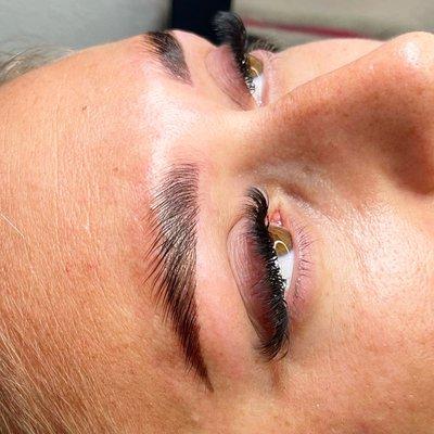 Eyebrow lamination + tinting + waxing