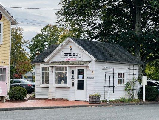 Little Silver Shop