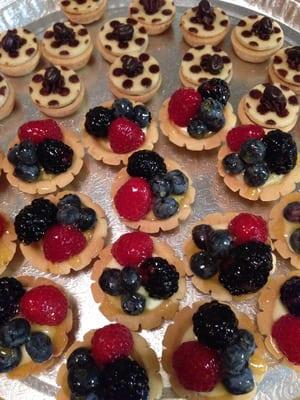 Fruit tarts and Choco coffee ganache