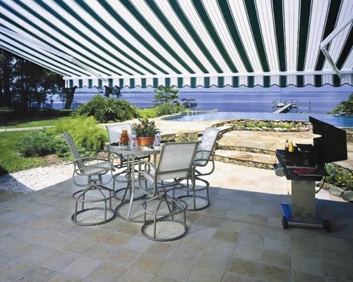 Retractable Cloth Awning