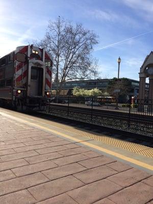 Menlo Park Station