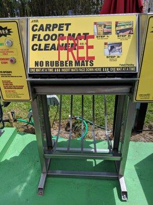 Free mat vacuumer