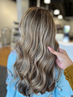 Partial balayage and shadow root by Christina