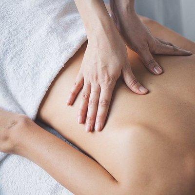 Swedish, Deep Tissue, Aromatherapy & Hot Stone Massages Available