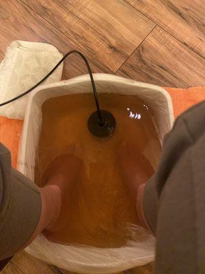 Foot toxin bath