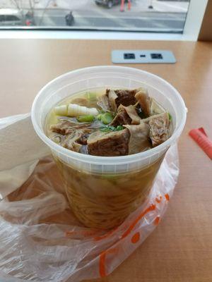 牛腩汤面 (beef brisket noodles), great stuff