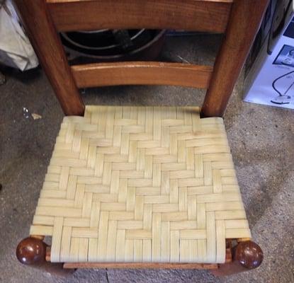 Flat reed seat, hand woven