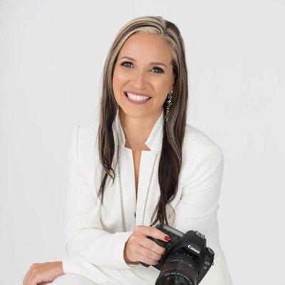 My name is Kristi Gibson and I specialize in empowering women and capturing life's most precious moments!