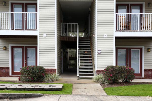 Riverwood Apartment Homes | Crestview, FL