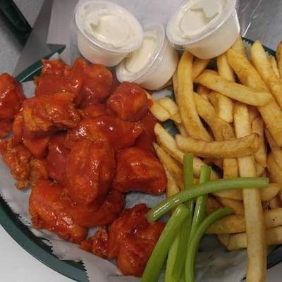 12 Boneless wing combo