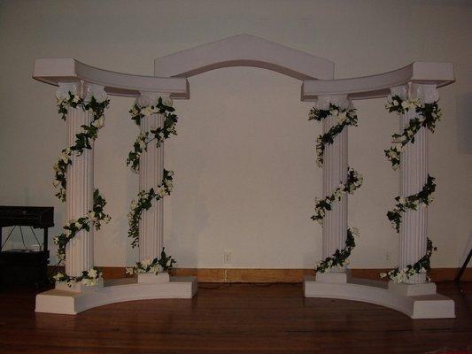 Columns, arches, candelabras and more for your wedding ceremony.  229-883-5777