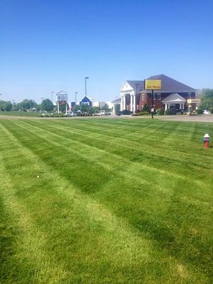 Advanced Auto Wash on Tom Austin Hwy in Springfield, TN. Commercial mowing is fun!