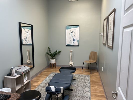 Chiropractic examination and treatment room