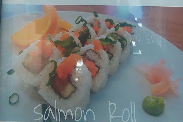 Recommend salmon roll very yummy