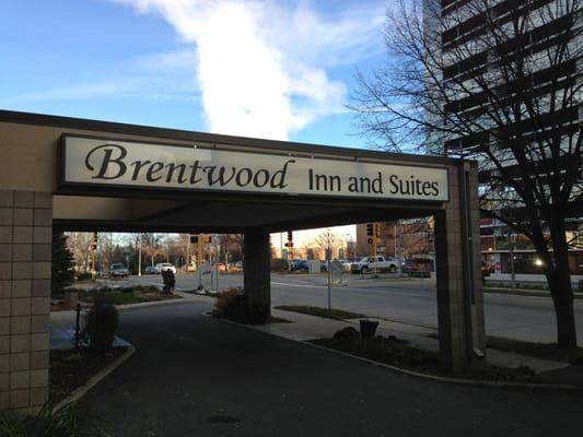 Brentwood Inn & Suites