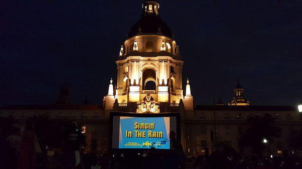 "Singin' In The Rain" in front of Pasadena City Hall (07/08/17). #Pasadena @EatSeeHear #OutdoorEntertainment