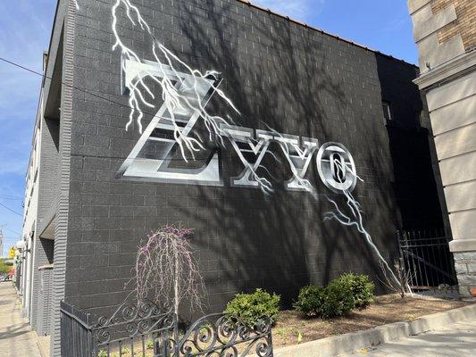 Zyyo Mural