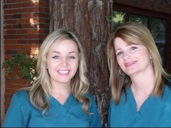 Our  dental  hygienist  provides gentle, thorough     periodontal treatment for all our patients.