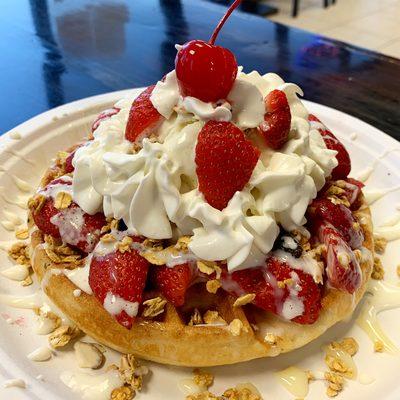 Fresas con Crema Waffle