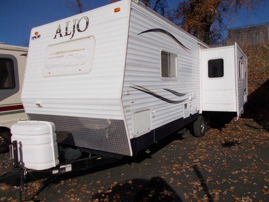 2007 Aljo #2760-29' overall-slide-out-$10,999.