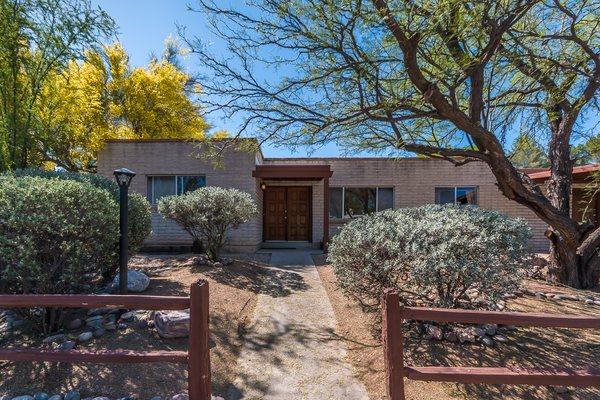 Listing in Tucson 2015